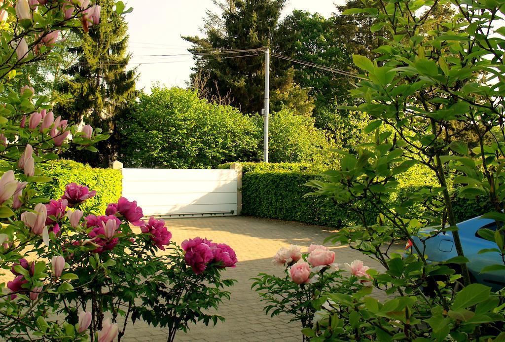 Les Deux Chenes Bed & Breakfast La Chapelle-Sur-Erdre Eksteriør bilde