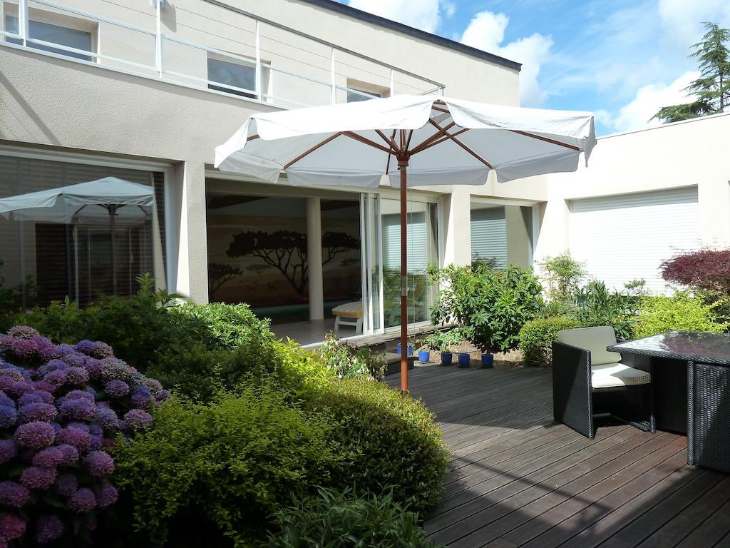 Les Deux Chenes Bed & Breakfast La Chapelle-Sur-Erdre Eksteriør bilde